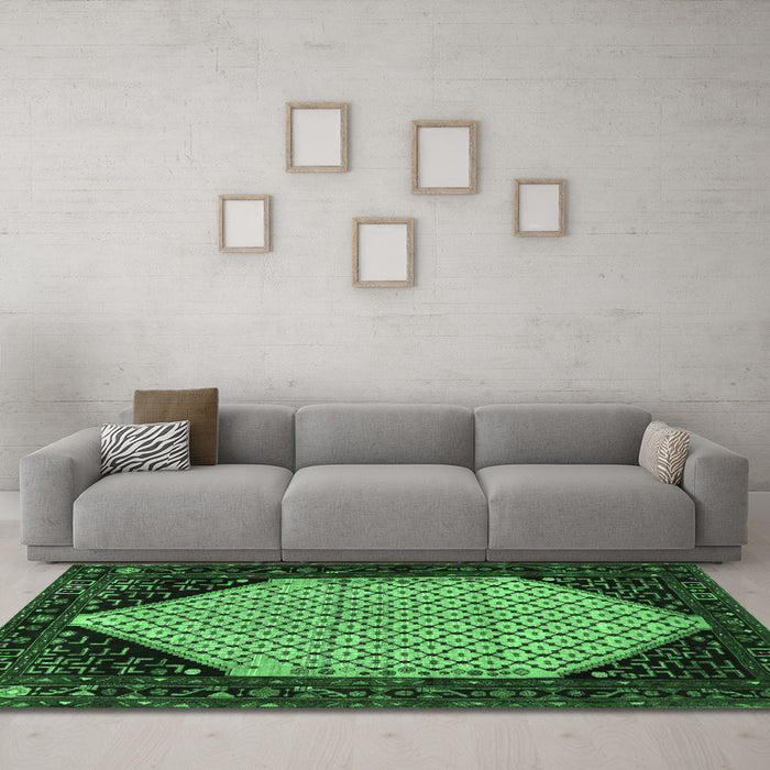 Machine Washable Persian Emerald Green Traditional Area Rugs in a Living Room,, wshtr276emgrn