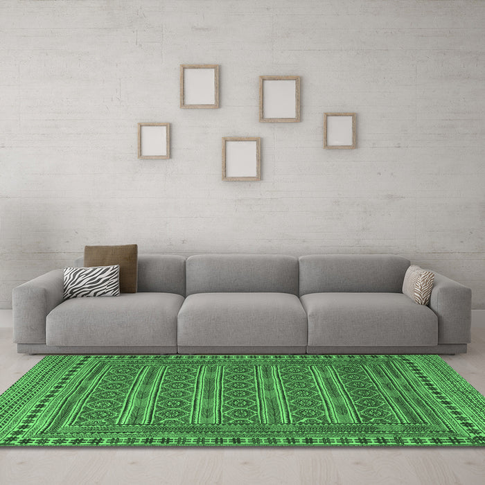 Machine Washable Southwestern Emerald Green Country Area Rugs in a Living Room,, wshtr2770emgrn