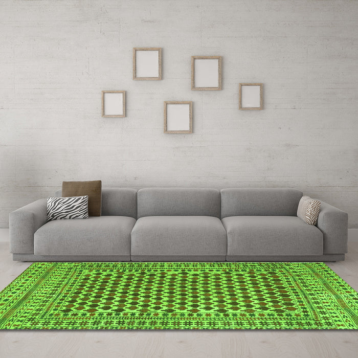 Machine Washable Southwestern Green Country Area Rugs in a Living Room,, wshtr2774grn
