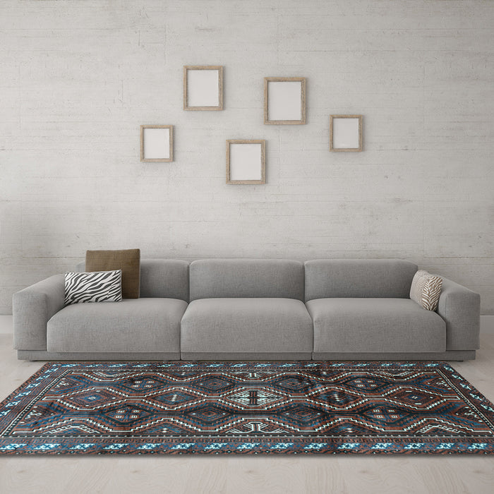 Machine Washable Persian Light Blue Traditional Rug in a Living Room, wshtr2788lblu