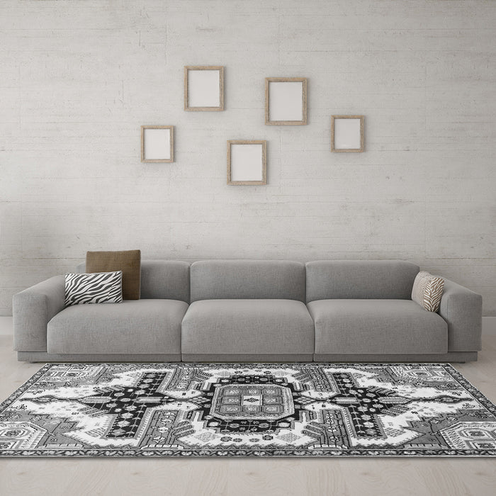 Machine Washable Persian Gray Traditional Rug in a Living Room,, wshtr278gry