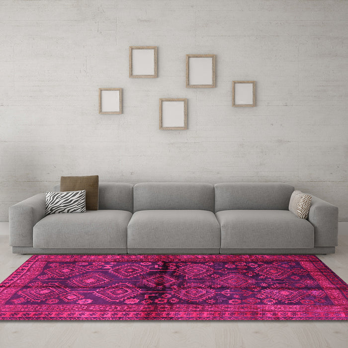 Machine Washable Persian Pink Traditional Rug in a Living Room, wshtr2790pnk