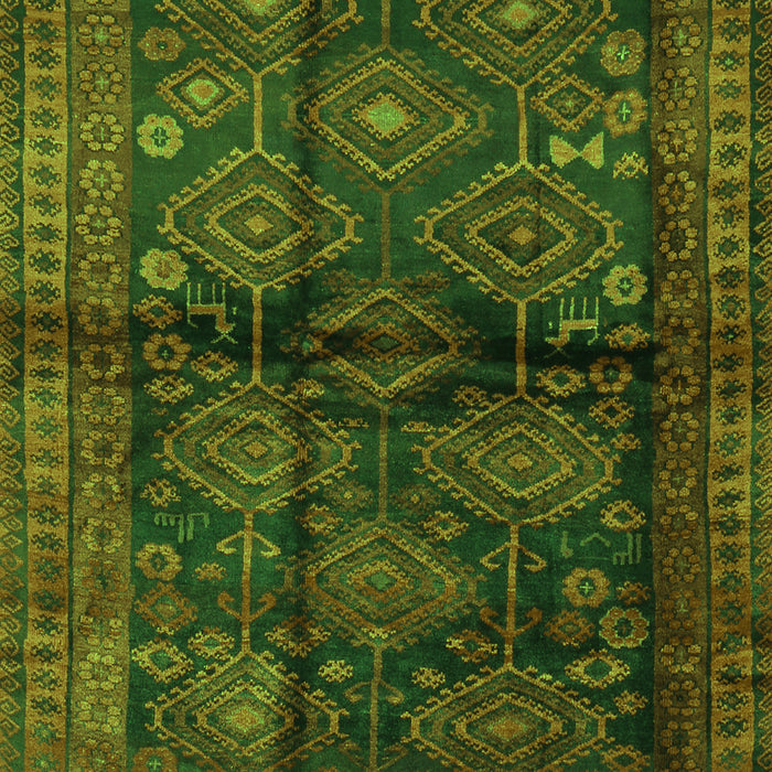 Serging Thickness of Machine Washable Persian Green Traditional Area Rugs, wshtr2790grn