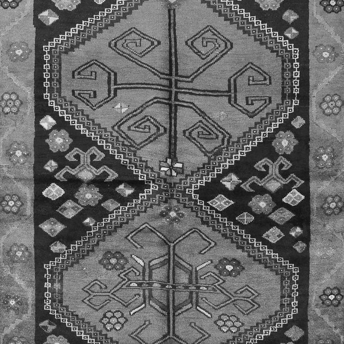 Serging Thickness of Machine Washable Persian Gray Traditional Rug, wshtr2791gry