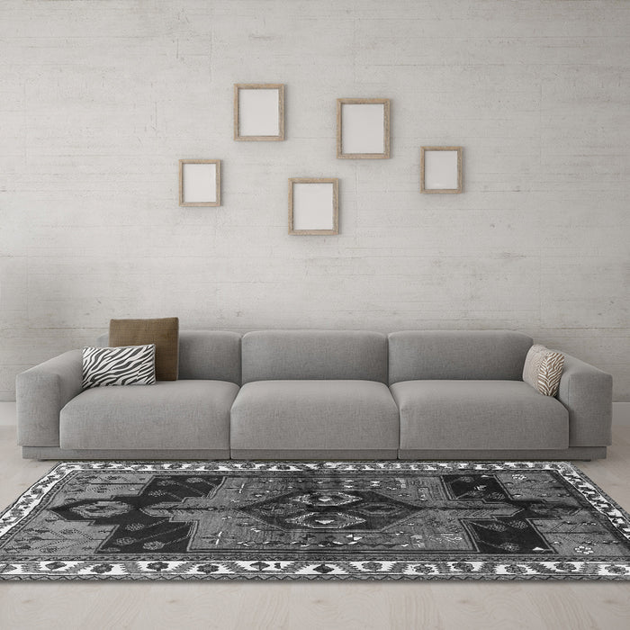 Machine Washable Persian Gray Traditional Rug in a Living Room,, wshtr2793gry