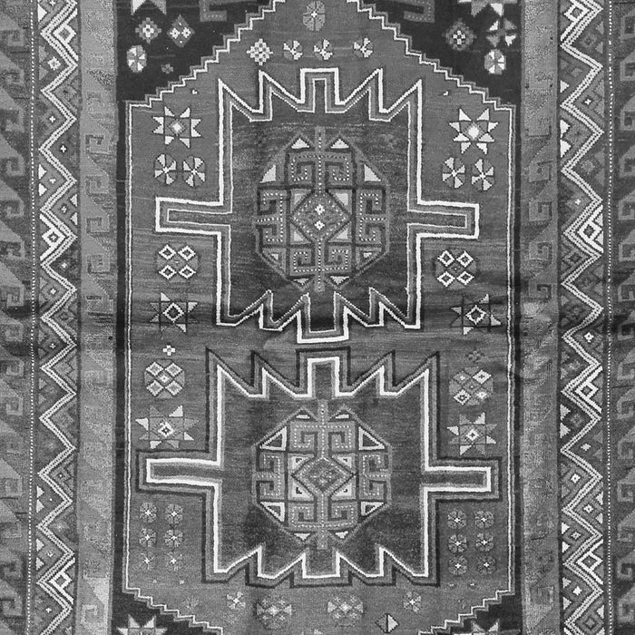 Serging Thickness of Machine Washable Persian Gray Traditional Rug, wshtr2795gry