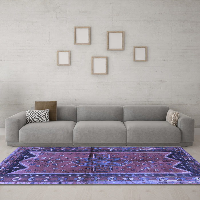 Machine Washable Persian Blue Traditional Rug in a Living Room, wshtr2797blu