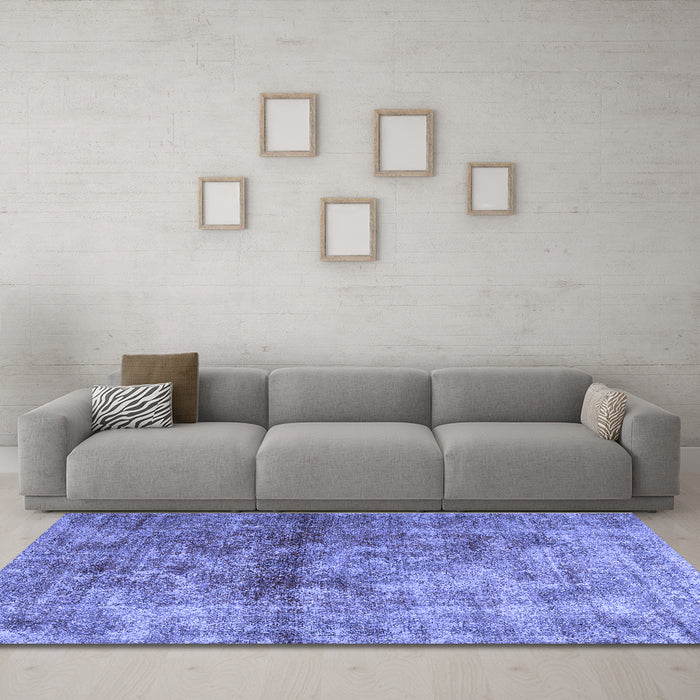 Machine Washable Persian Blue Traditional Rug in a Living Room, wshtr2798blu