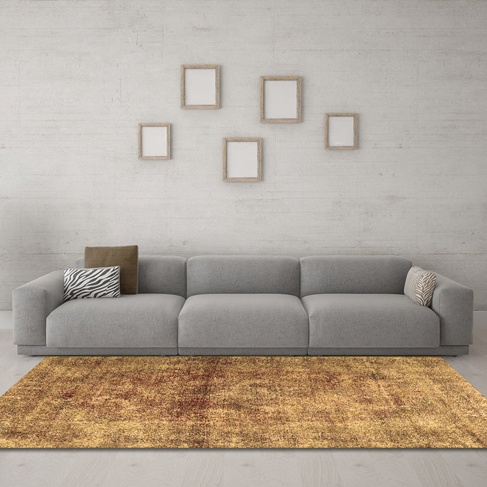 Machine Washable Persian Brown Traditional Rug in a Living Room,, wshtr2798brn