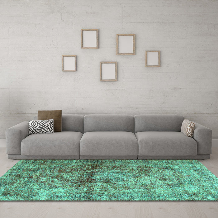 Machine Washable Persian Turquoise Traditional Area Rugs in a Living Room,, wshtr2798turq