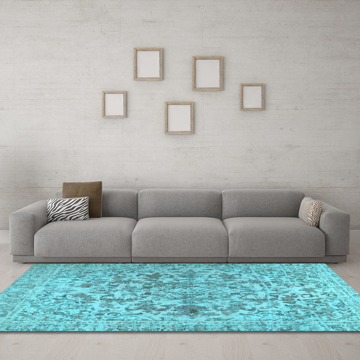 Machine Washable Persian Light Blue Traditional Rug in a Living Room, wshtr2799lblu