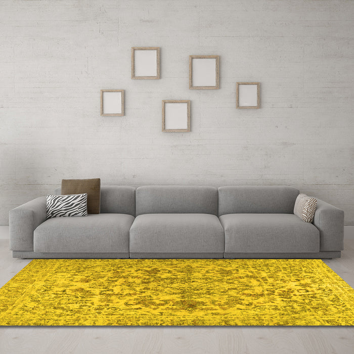 Machine Washable Persian Yellow Traditional Rug in a Living Room, wshtr2799yw
