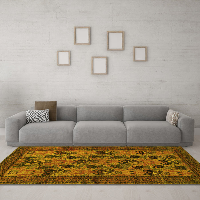 Machine Washable Animal Yellow Traditional Rug in a Living Room, wshtr27yw