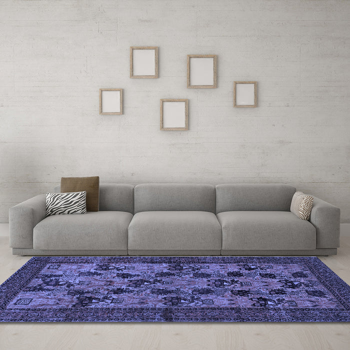 Machine Washable Animal Blue Traditional Rug in a Living Room, wshtr27blu