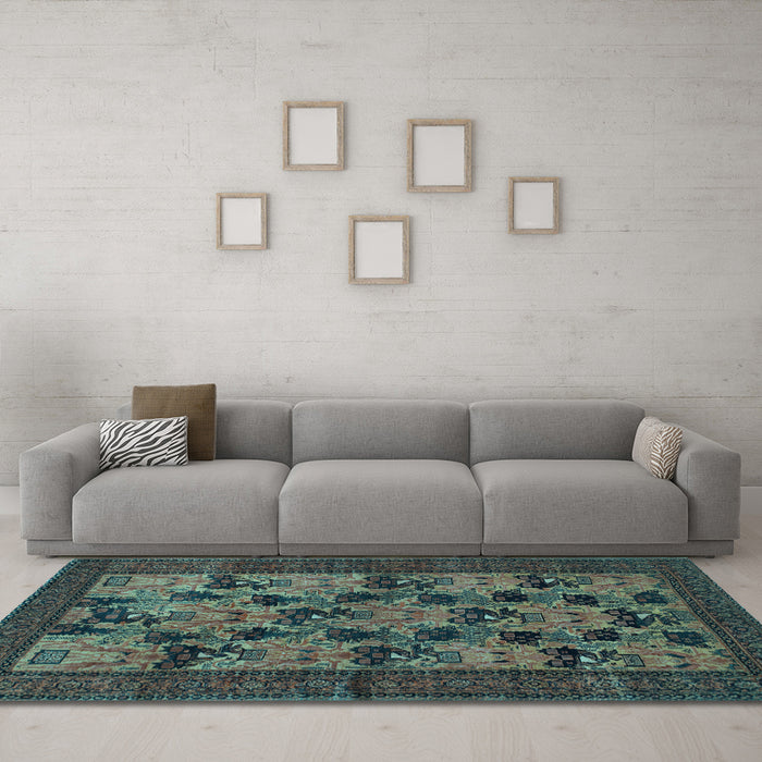Machine Washable Animal Light Blue Traditional Rug in a Living Room, wshtr27lblu
