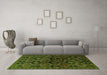 Machine Washable Persian Green Traditional Area Rugs in a Living Room,, wshtr2804grn