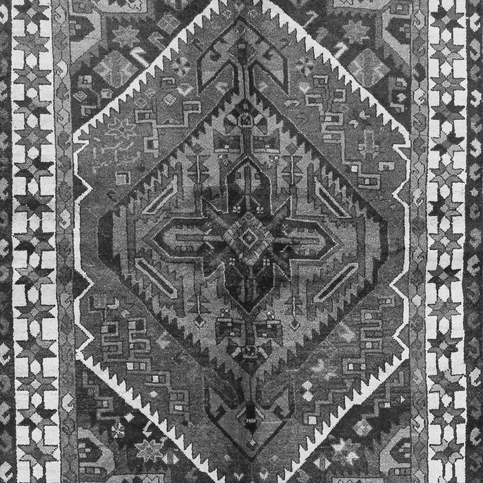 Serging Thickness of Machine Washable Persian Gray Traditional Rug, wshtr2806gry