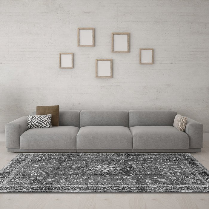 Machine Washable Persian Gray Traditional Rug in a Living Room,, wshtr2808gry