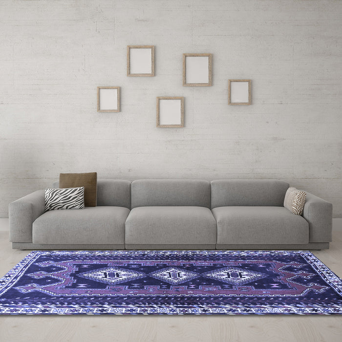 Machine Washable Persian Blue Traditional Rug in a Living Room, wshtr280blu