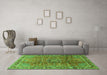 Machine Washable Persian Green Traditional Area Rugs in a Living Room,, wshtr2810grn