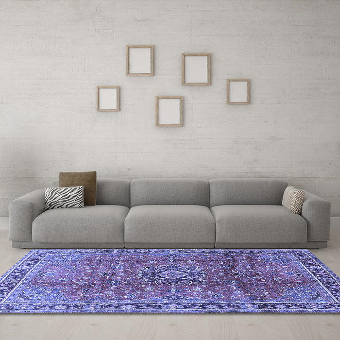 Machine Washable Persian Blue Traditional Rug in a Living Room, wshtr2810blu