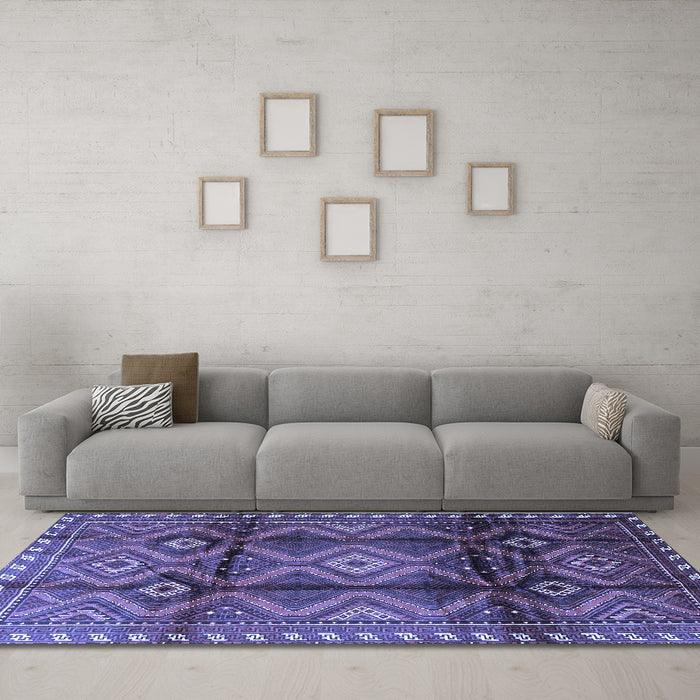 Machine Washable Persian Blue Traditional Rug in a Living Room, wshtr2812blu