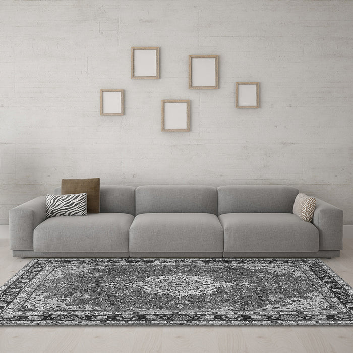 Machine Washable Persian Gray Traditional Rug in a Living Room,, wshtr2814gry