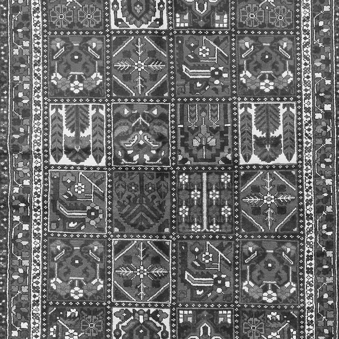 Serging Thickness of Machine Washable Persian Gray Traditional Rug, wshtr2817gry