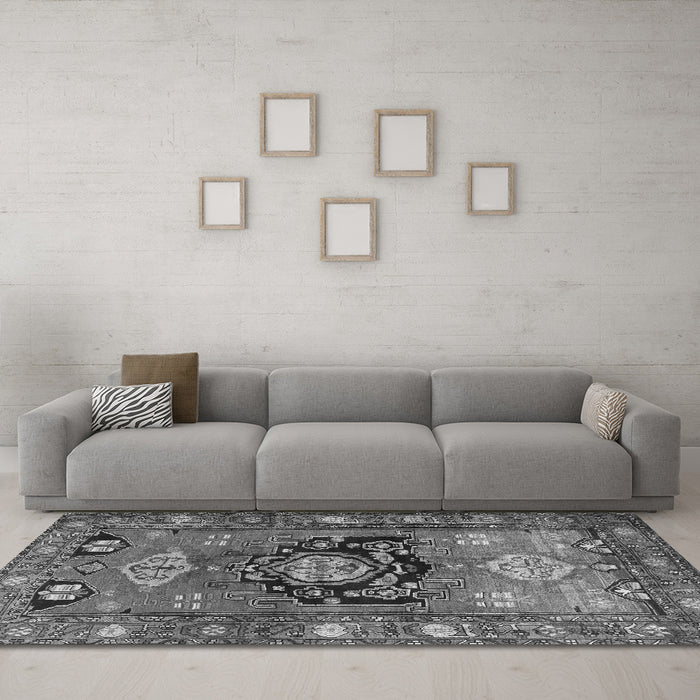 Machine Washable Persian Gray Traditional Rug in a Living Room,, wshtr2821gry