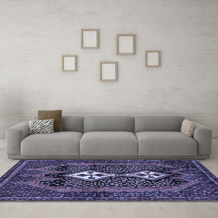 Machine Washable Persian Blue Traditional Rug in a Living Room, wshtr2822blu