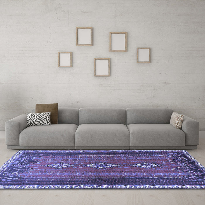 Machine Washable Persian Blue Traditional Rug in a Living Room, wshtr2825blu