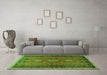 Machine Washable Persian Green Traditional Area Rugs in a Living Room,, wshtr2825grn