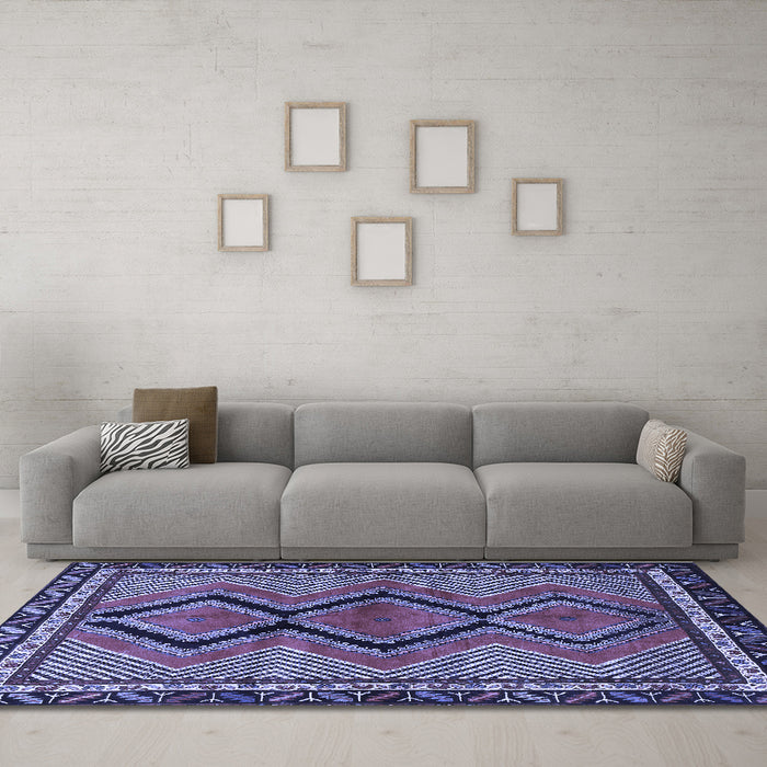 Machine Washable Persian Blue Traditional Rug in a Living Room, wshtr2837blu