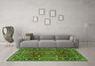 Machine Washable Persian Green Traditional Area Rugs in a Living Room,, wshtr2840grn