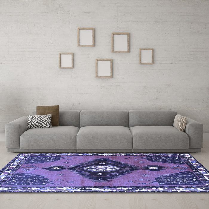 Machine Washable Persian Blue Traditional Rug in a Living Room, wshtr2843blu
