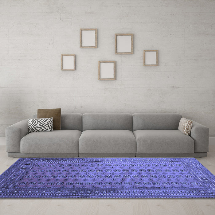 Machine Washable Persian Blue Traditional Rug in a Living Room, wshtr284blu