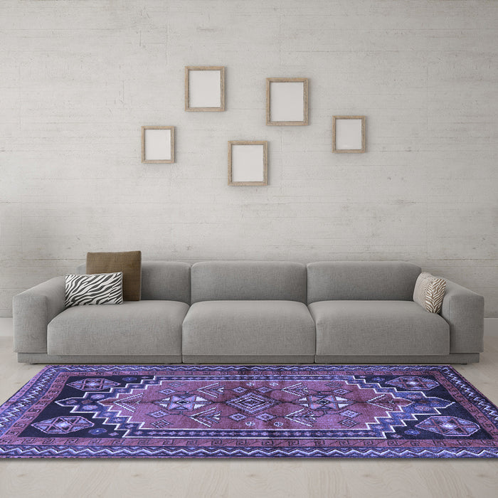 Machine Washable Persian Blue Traditional Rug in a Living Room, wshtr2850blu
