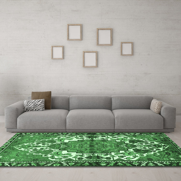 Machine Washable Persian Emerald Green Traditional Area Rugs in a Living Room,, wshtr2851emgrn