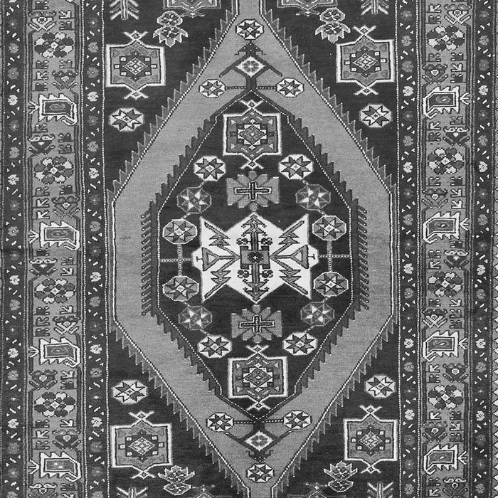 Serging Thickness of Machine Washable Persian Gray Traditional Rug, wshtr2853gry