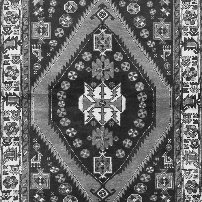 Serging Thickness of Machine Washable Persian Gray Traditional Rug, wshtr2855gry