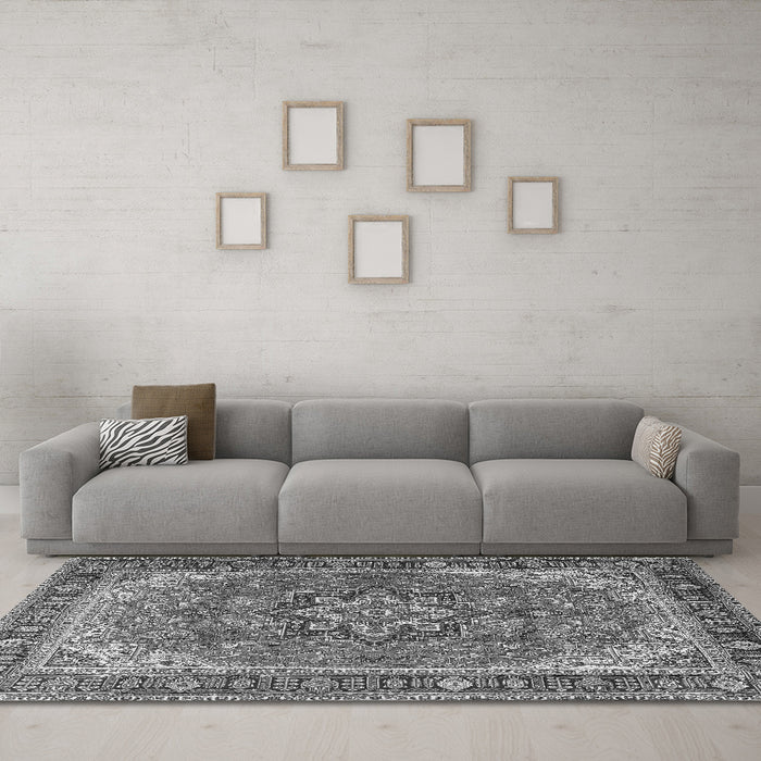 Machine Washable Persian Gray Traditional Rug in a Living Room,, wshtr2858gry