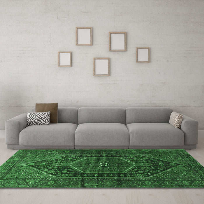 Machine Washable Persian Emerald Green Traditional Area Rugs in a Living Room,, wshtr2859emgrn