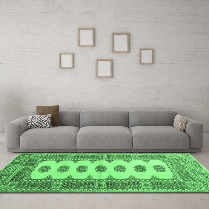 Machine Washable Southwestern Emerald Green Country Area Rugs in a Living Room,, wshtr285emgrn