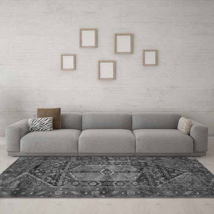 Machine Washable Persian Gray Traditional Rug in a Living Room,, wshtr2863gry