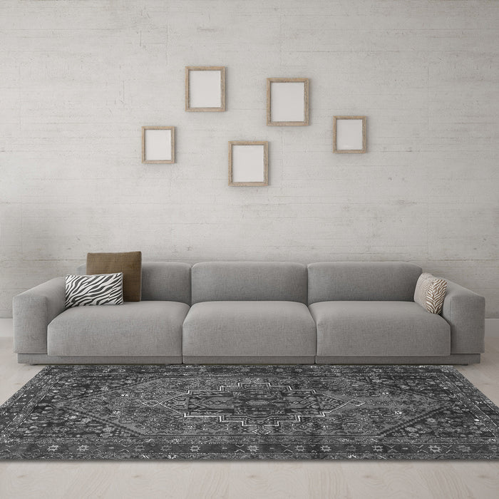 Machine Washable Persian Gray Traditional Rug in a Living Room,, wshtr2864gry