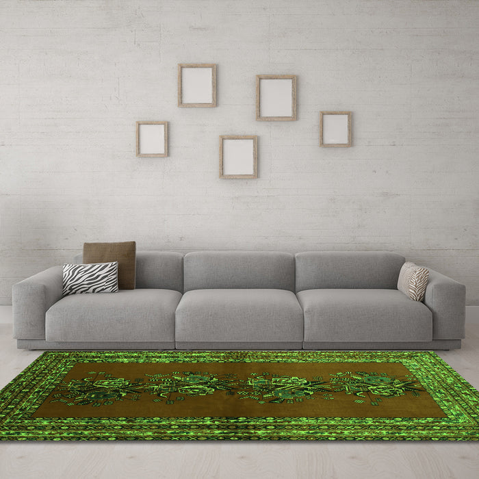 Machine Washable Persian Green Traditional Area Rugs in a Living Room,, wshtr286grn