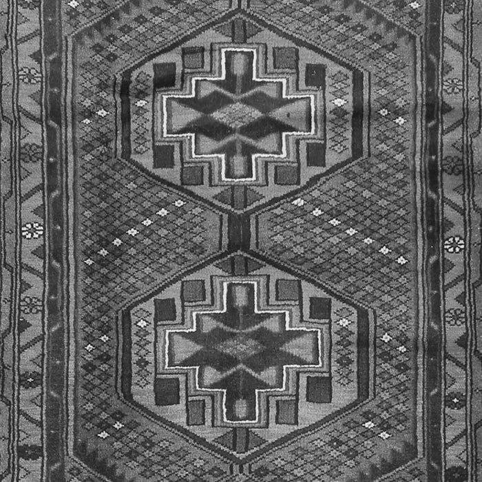 Serging Thickness of Machine Washable Persian Gray Traditional Rug, wshtr2870gry