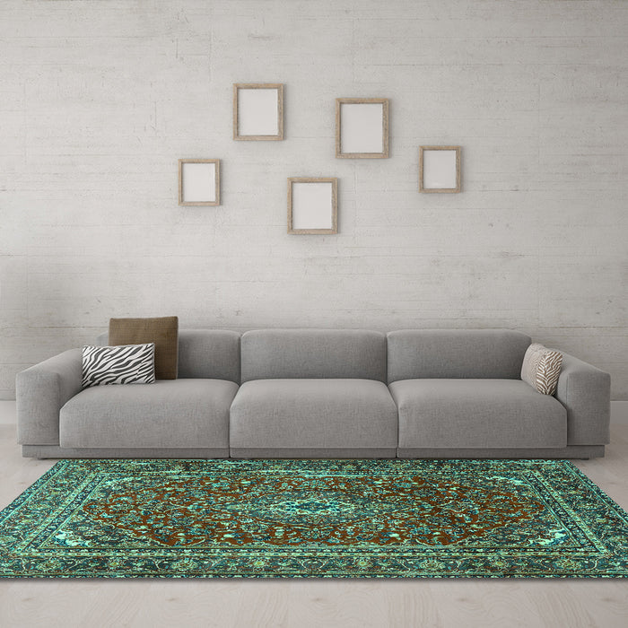 Machine Washable Persian Turquoise Traditional Area Rugs in a Living Room,, wshtr2872turq