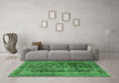 Machine Washable Medallion Emerald Green Traditional Area Rugs in a Living Room,, wshtr2878emgrn