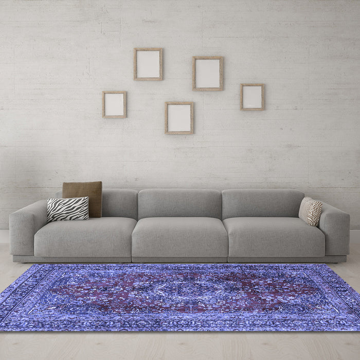Machine Washable Medallion Blue Traditional Rug in a Living Room, wshtr2878blu